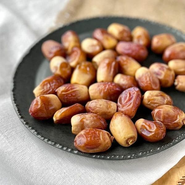 تصویر 3 از قیمت خرما زاهدی خوزستان با کیفیت ارزان + خرید عمده